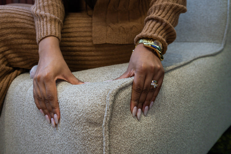 poltrona-puff-keiko-boucle-bege-aperto