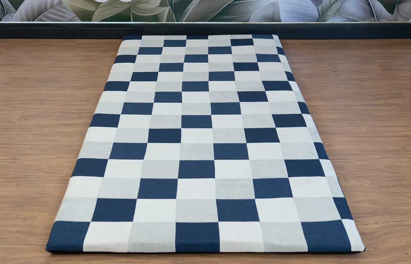 tapete-keiko-mosaico-almofadado-azulmarinho