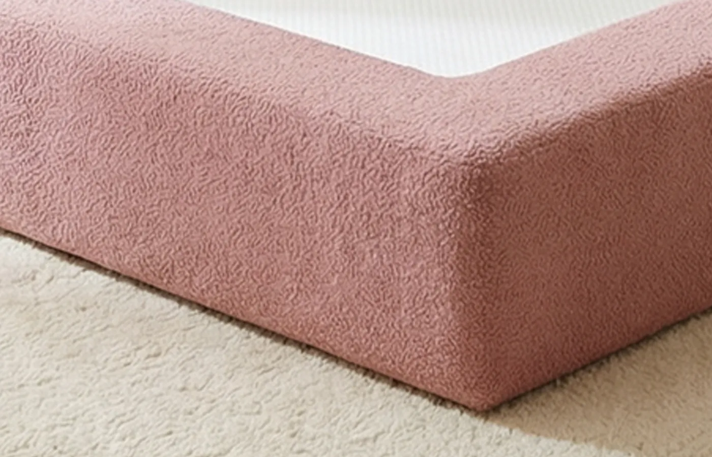 cama-montessoriana-keiko-ninho-solteiro-rosa